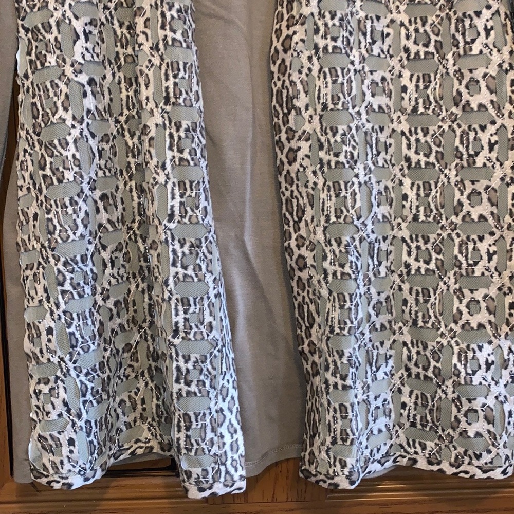 CHICO’s Taupe Leopard Print Mesh Inset Open Front Duster Cardigan - Picture 12 of 16